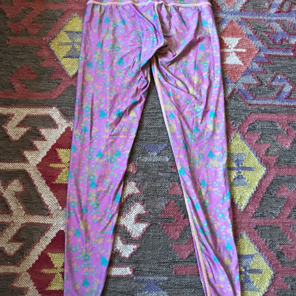 TEEKI brand yoga pants